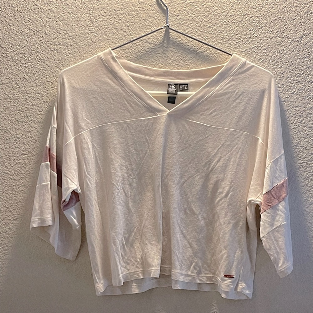 • Volcom • Crop Casual Tee •